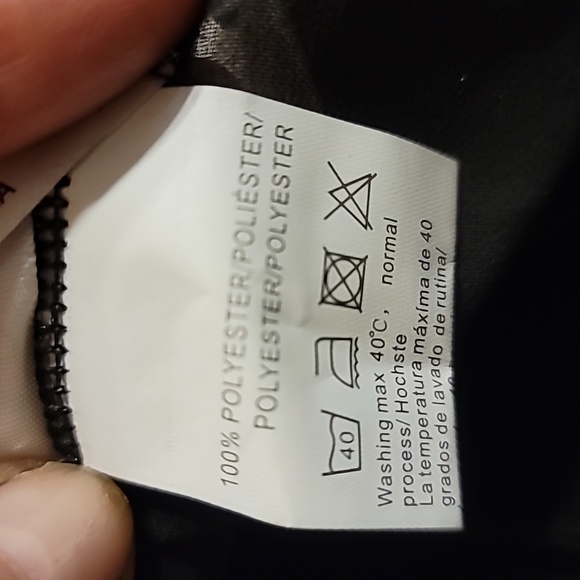 NWT BLACK SARONG  SCARF WITH GENEROUS SIZING FOR STYLING. XL - Picture 9 of 9